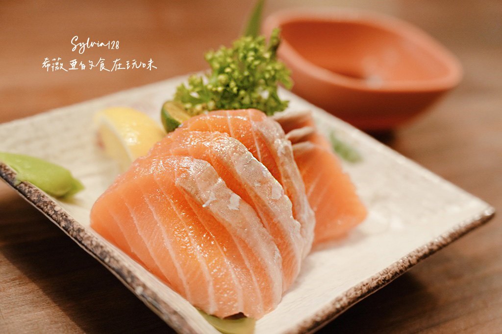 宜蘭礁溪火車站美食｜林北烤好串燒居酒屋礁溪店，399生啤酒暢飲，湯圍溝溫泉旁的日式居酒屋 @希薇亞の食在玩味