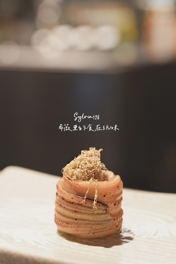 六張犁日本料理｜酩MIXology 現代創意無菜單日料 Omakase，13品壽司套餐 @希薇亞の食在玩味