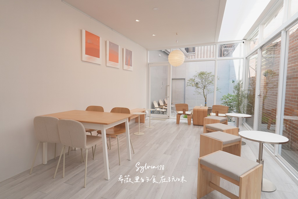 淡水咖啡廳|AFTERMOON 午月,淡水馬偕街的溫馨咖啡甜點店 @希薇亞の食在玩味 淡水咖啡廳|AFTERMOON 午月,淡水馬偕街的溫馨咖啡甜點店 @希薇亞の食在玩味