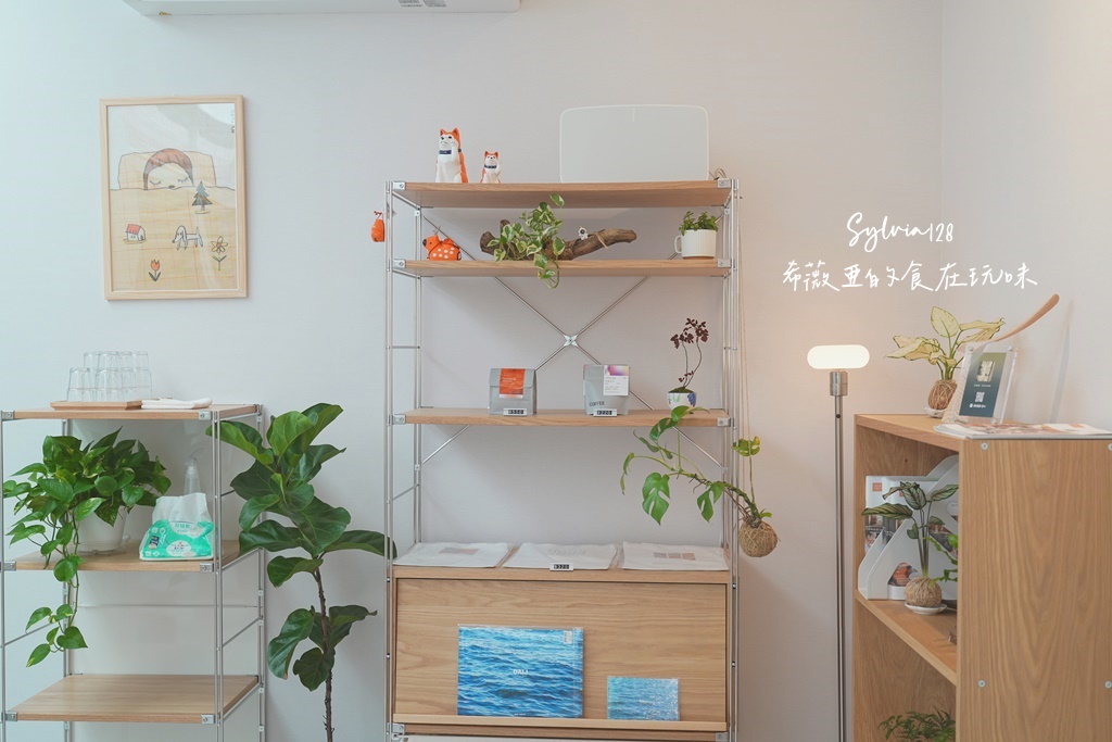 淡水咖啡廳｜AFTERMOON 午月，淡水馬偕街的溫馨咖啡甜點店 @希薇亞の食在玩味