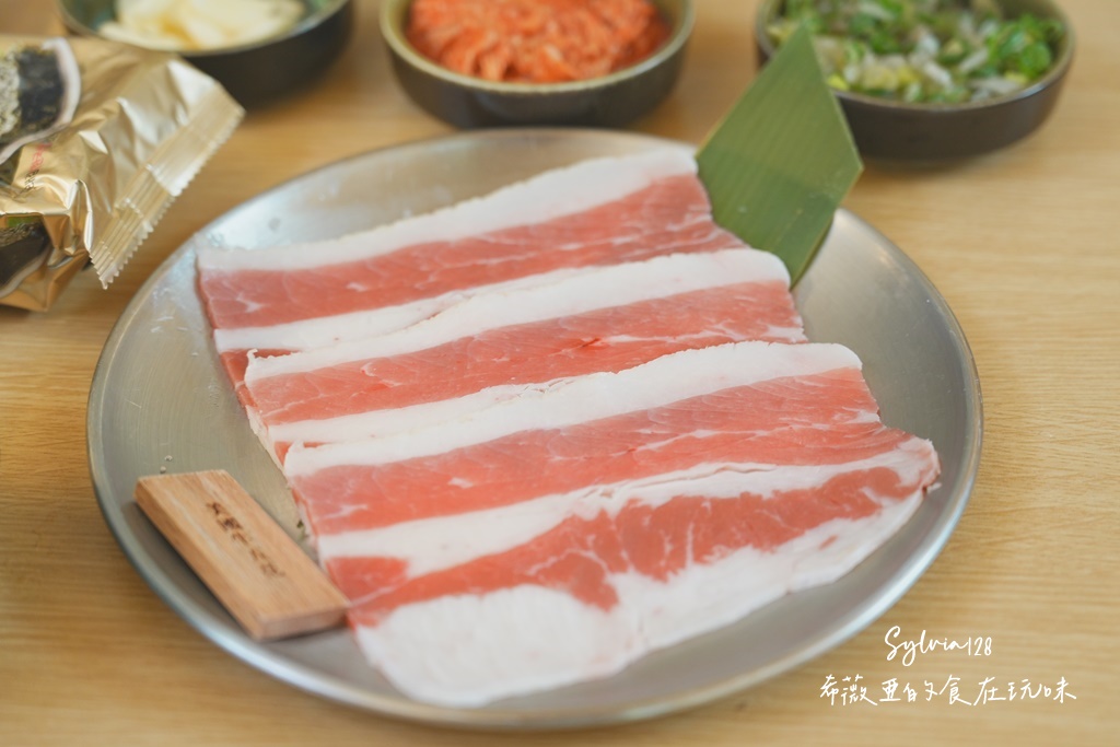宜蘭礁溪燒肉｜豚兵衛燒肉Yaki，單點70元起！和牛套餐、個人燒肉一次滿足 @希薇亞の食在玩味