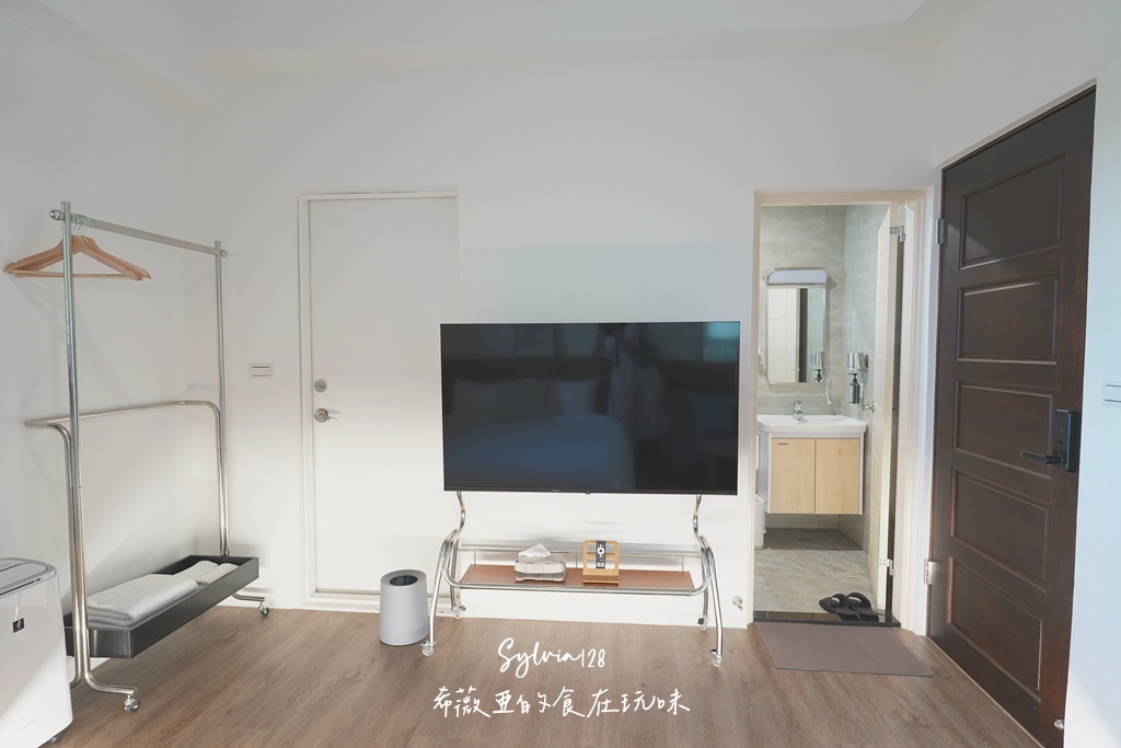 礁溪包棟民宿推薦｜那裡隔壁 B&B 開箱：親子遊戲、KTV、燒肉與早餐一次看 @希薇亞の食在玩味