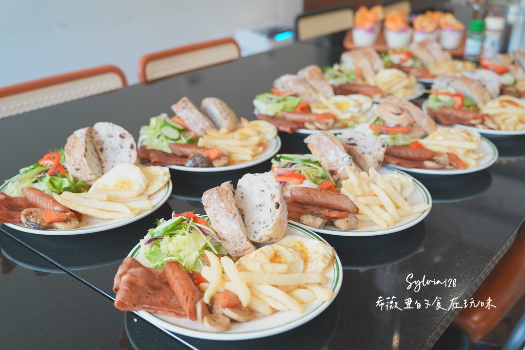 礁溪包棟民宿推薦｜那裡隔壁 B&B 開箱：親子遊戲、KTV、燒肉與早餐一次看 @希薇亞の食在玩味