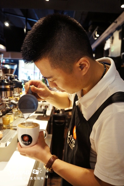 【台北中山區】RAYCA Coffee，美好的一天從RAYCA開始。民權西路咖啡廳近雙連站，自家烘焙手沖咖啡～ @希薇亞の食在玩味