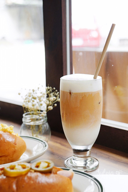 【台北中山區】椿珈琲tsubaki cafe，與姐妹、咖啡、焦糖布丁一起，度過甜蜜的一天！中山國小站咖啡廳 @希薇亞の食在玩味
