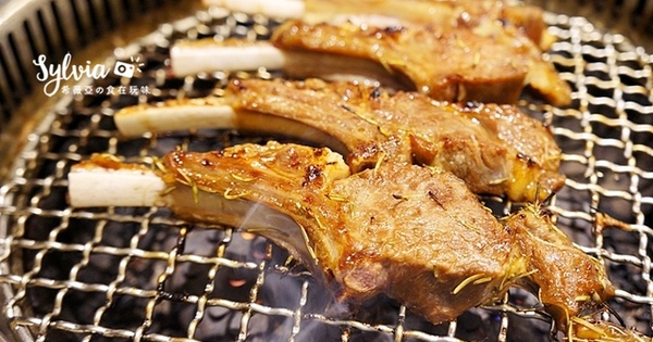 【新北板橋區】原月日式頂級帝王蟹燒烤吃到飽，享受動口不動手的服務！ @希薇亞の食在玩味